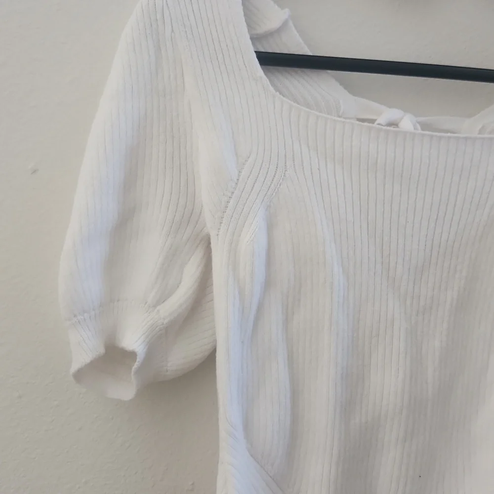 Kit + Sky White Ribbed Women's Top - Picture 5 of 5
